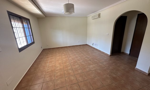 Resale - Villa -
Roda - Señorio de Roda