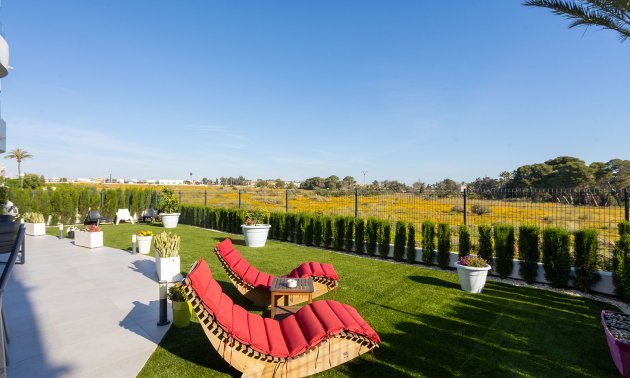 Resale - Apartment / flat -
Torrevieja - Rocio del Mar