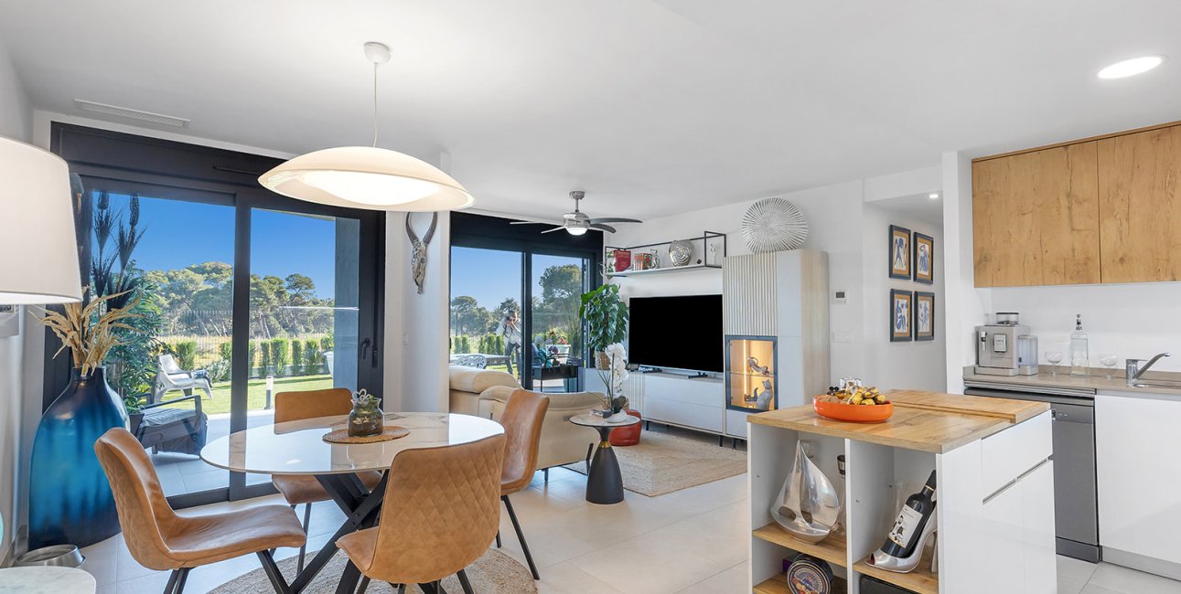 Resale - Apartment / flat -
Torrevieja - Rocio del Mar