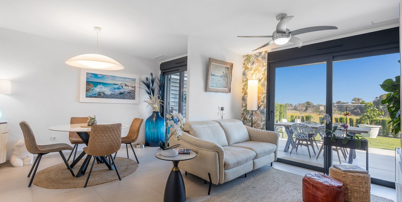 Resale - Apartment / flat -
Torrevieja - Rocio del Mar