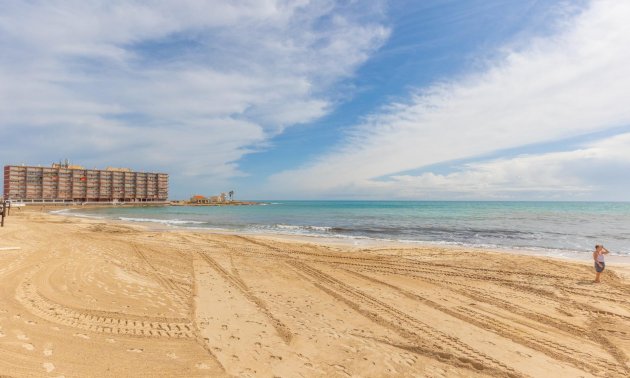 Rynek wtórny - Penthouse -
Torrevieja - Playa de los Locos