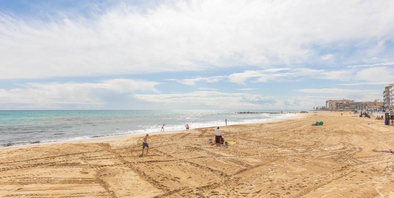 Rynek wtórny - Penthouse -
Torrevieja - Playa de los Locos