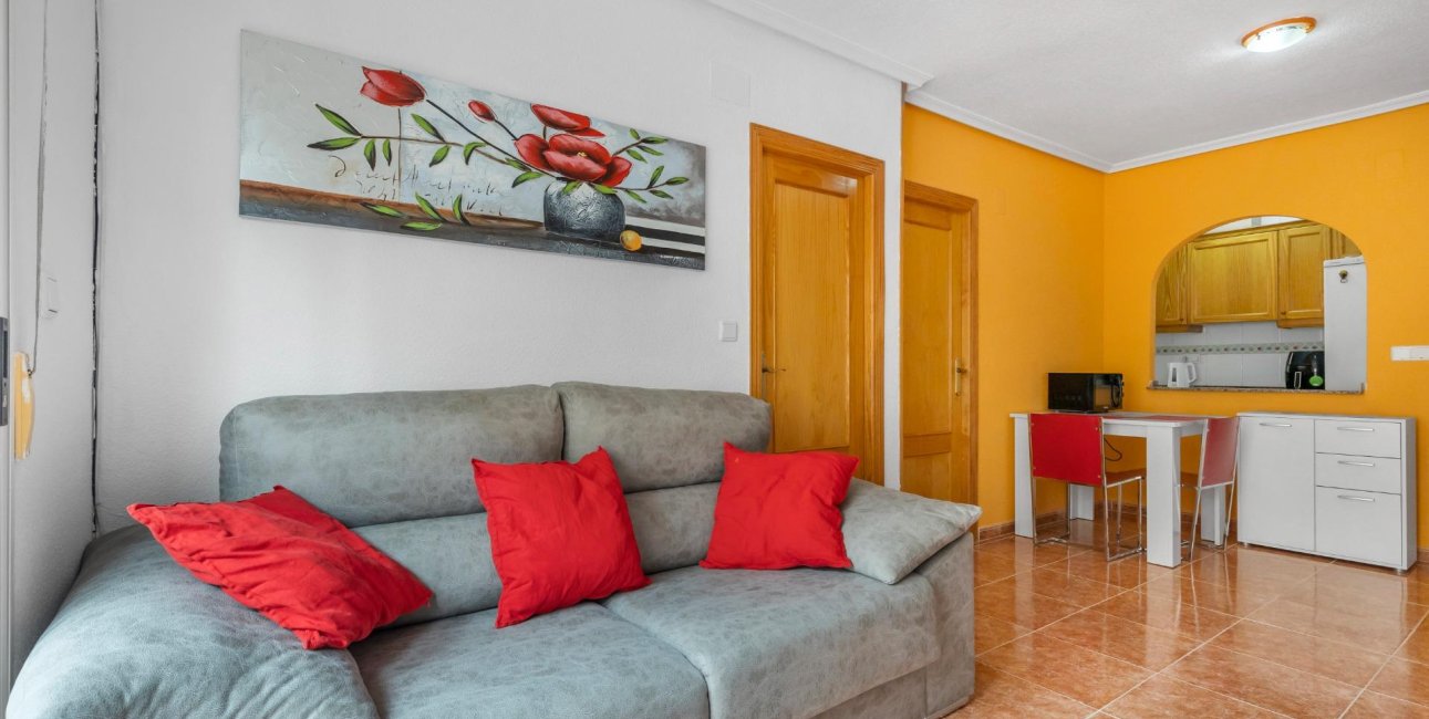 Resale - Apartment / flat -
Torrevieja - Paseo maritimo