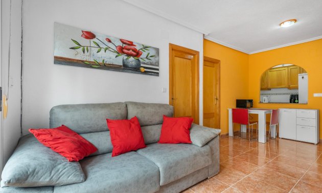 Resale - Apartment / flat -
Torrevieja - Paseo maritimo