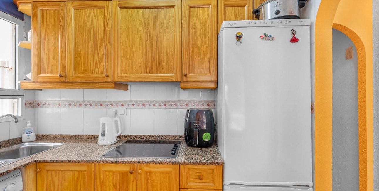 Resale - Apartment / flat -
Torrevieja - Paseo maritimo