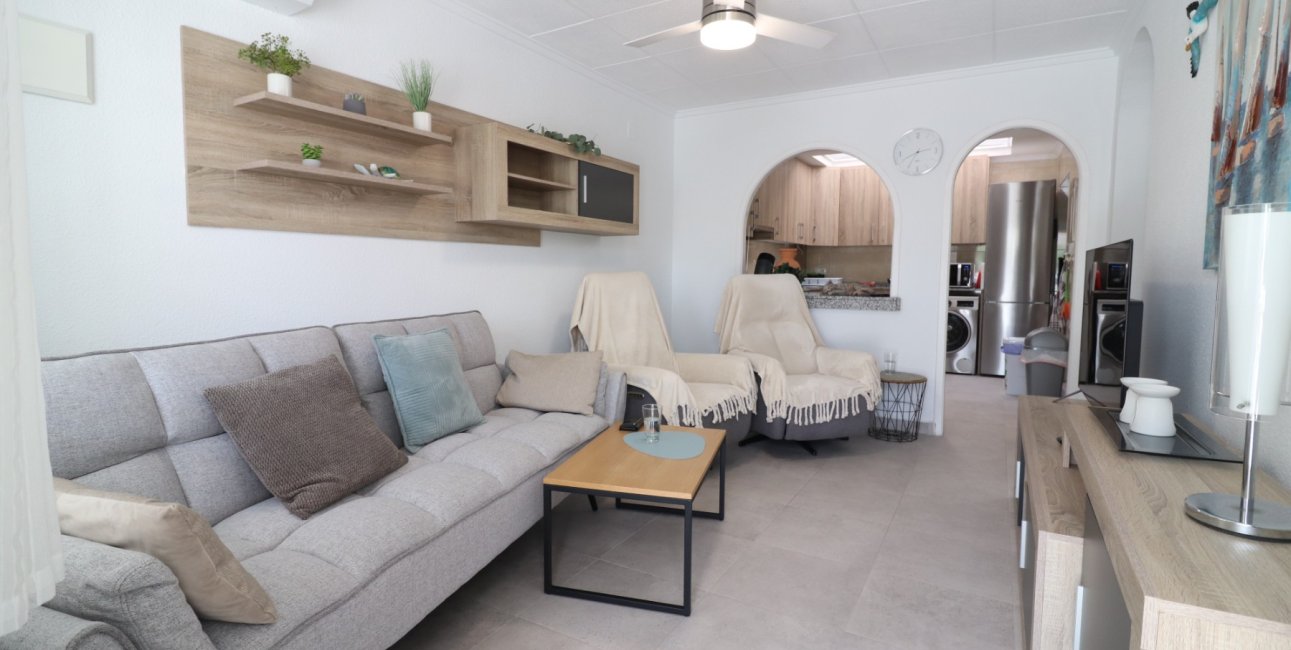 Resale - Bungalow -
Torrevieja - El Chaparral
