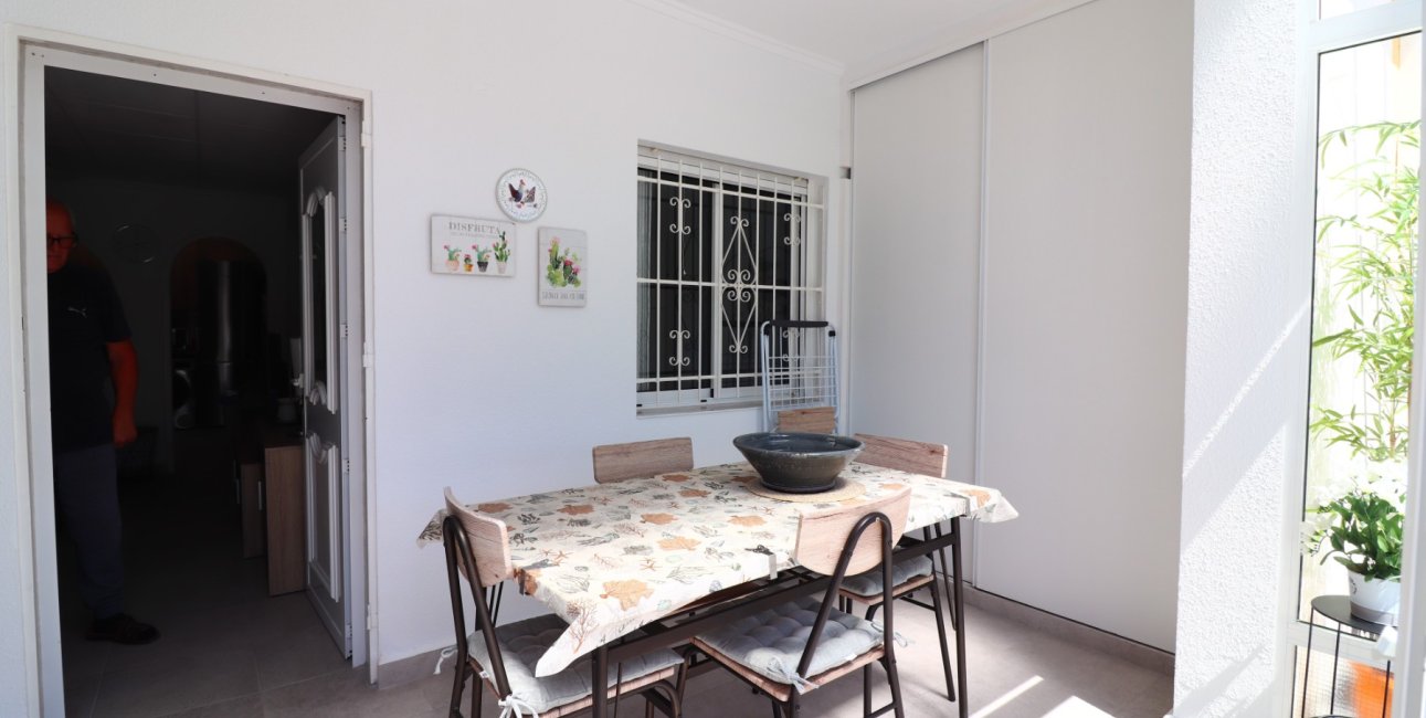 Resale - Bungalow -
Torrevieja - El Chaparral