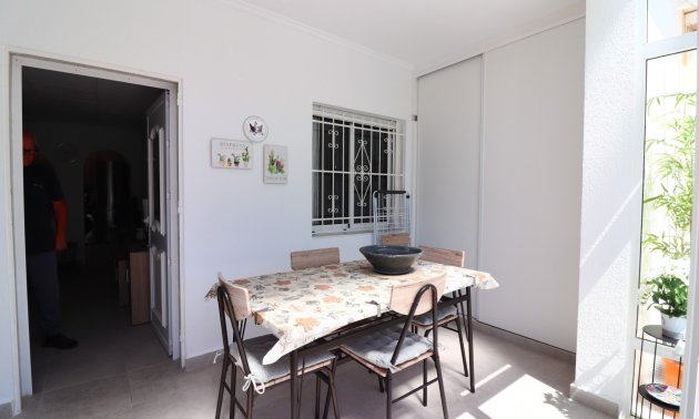Resale - Bungalow -
Torrevieja - El Chaparral