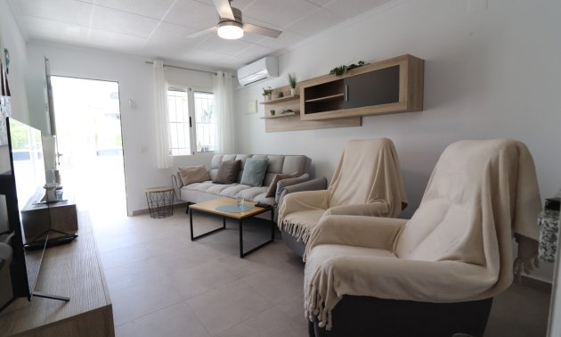 Resale - Bungalow -
Torrevieja - El Chaparral