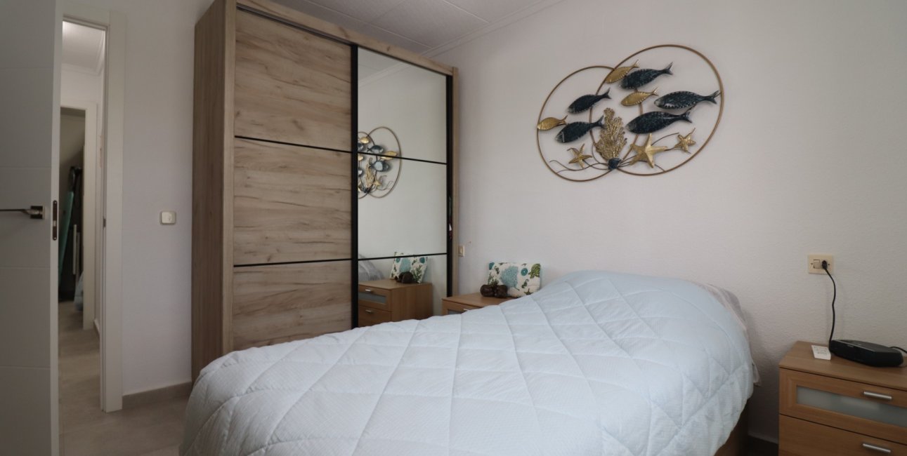 Resale - Bungalow -
Torrevieja - El Chaparral