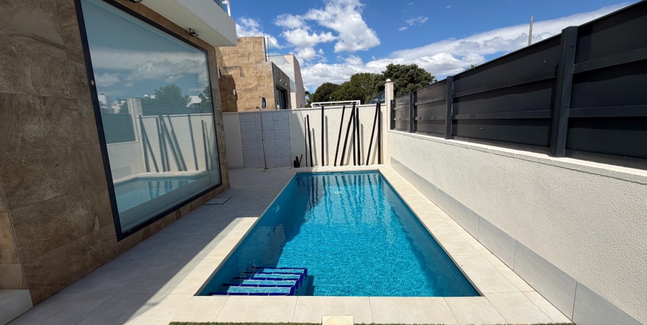 Resale - Villa -
Ciudad Quesada - La Laguna