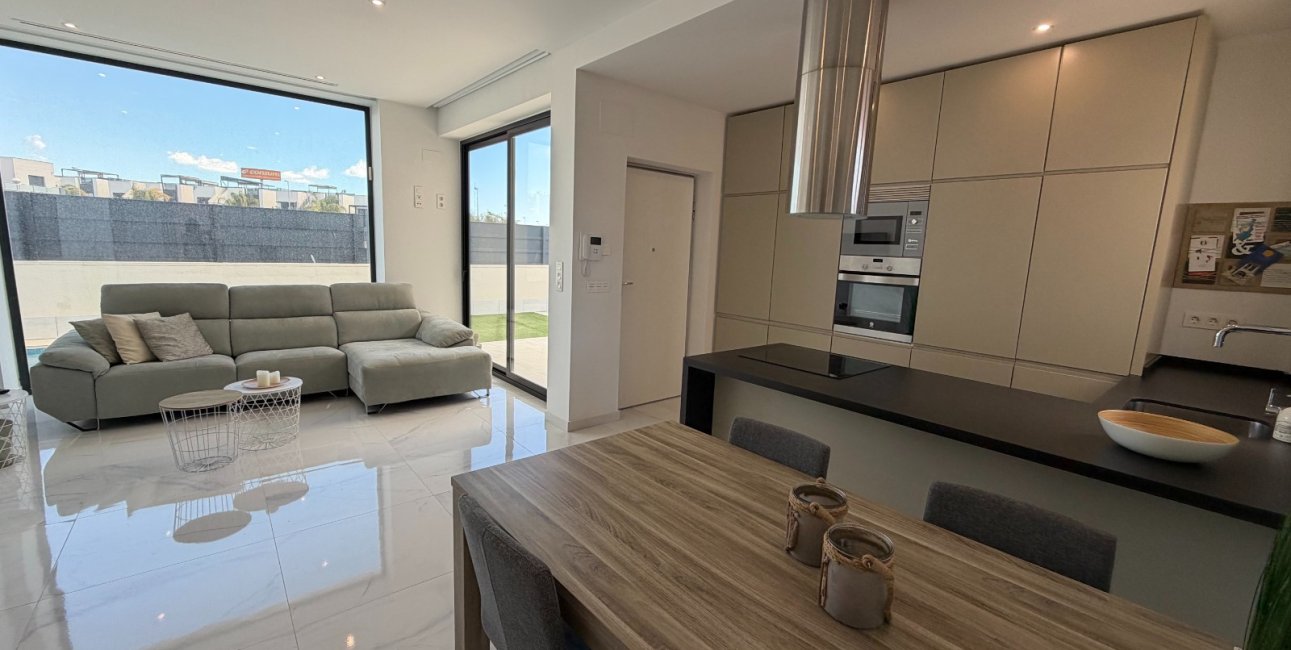 Resale - Villa -
Ciudad Quesada - La Laguna