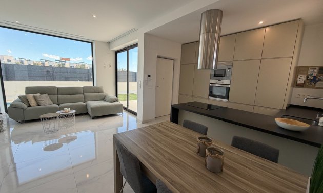 Resale - Villa -
Ciudad Quesada - La Laguna