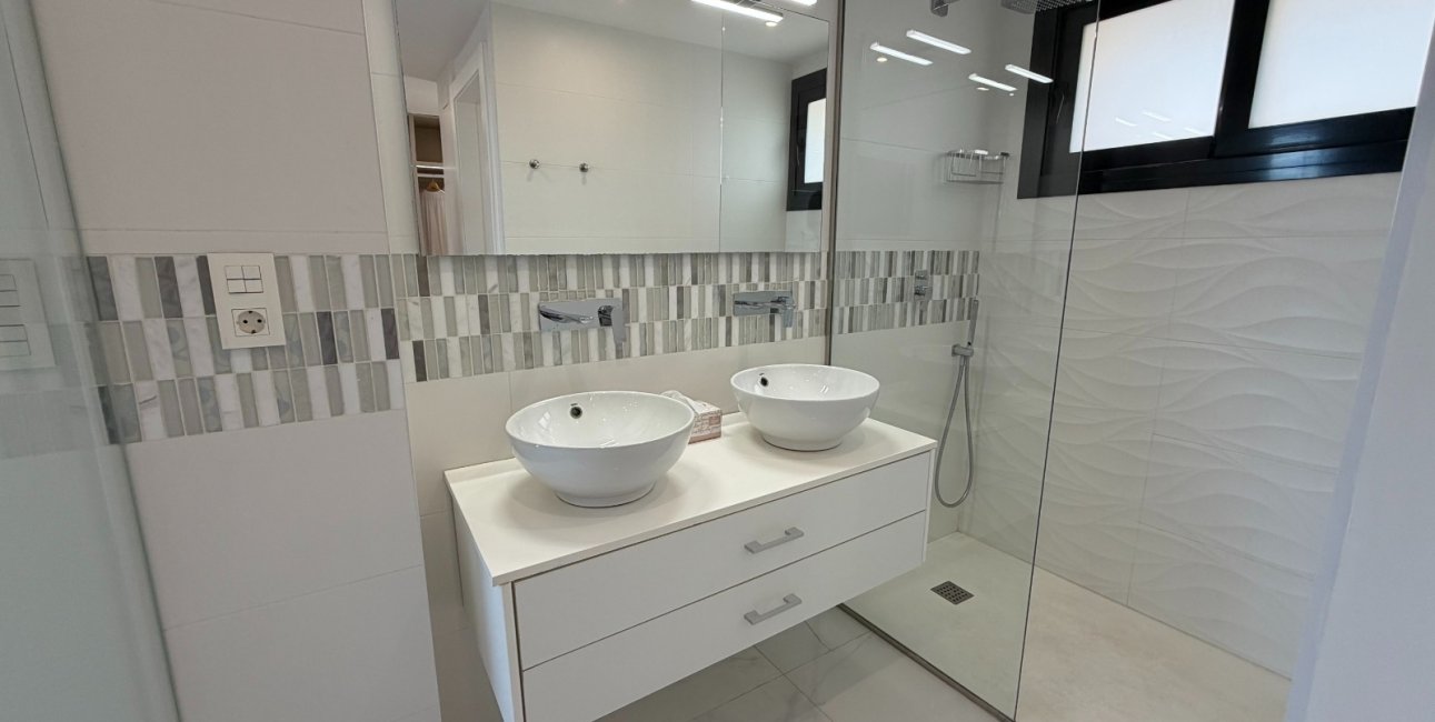 Resale - Villa -
Ciudad Quesada - La Laguna