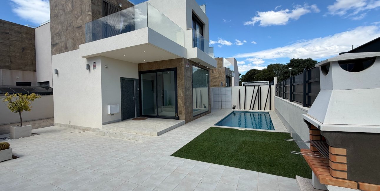 Resale - Villa -
Ciudad Quesada - La Laguna