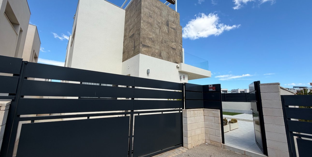 Resale - Villa -
Ciudad Quesada - La Laguna