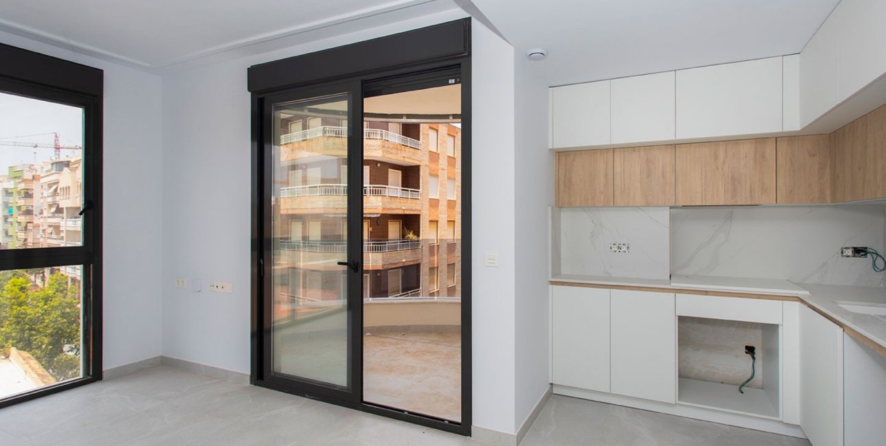 Resale - Apartment / flat -
Torrevieja - Playa Del Cura