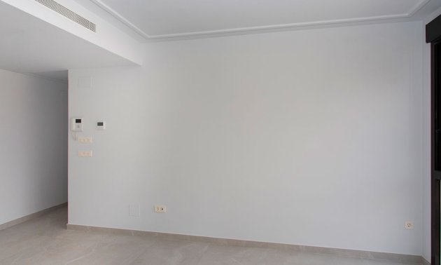 Resale - Apartment / flat -
Torrevieja - Playa Del Cura