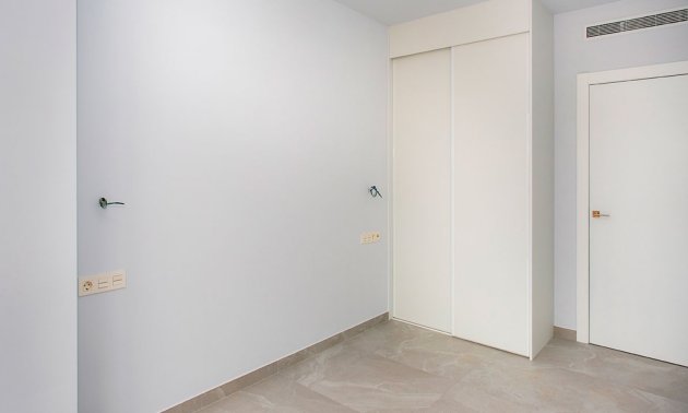 Resale - Apartment / flat -
Torrevieja - Playa Del Cura