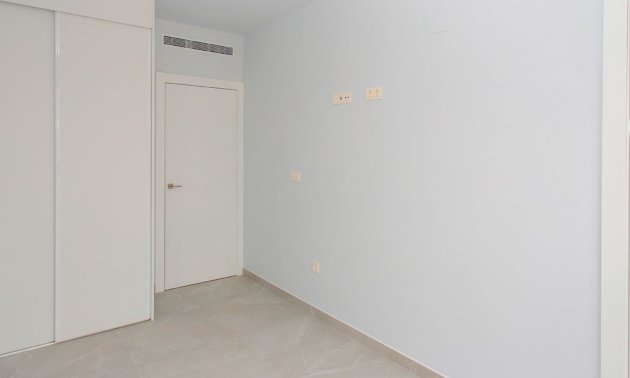 Resale - Apartment / flat -
Torrevieja - Playa Del Cura