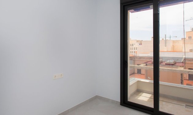 Resale - Apartment / flat -
Torrevieja - Playa Del Cura