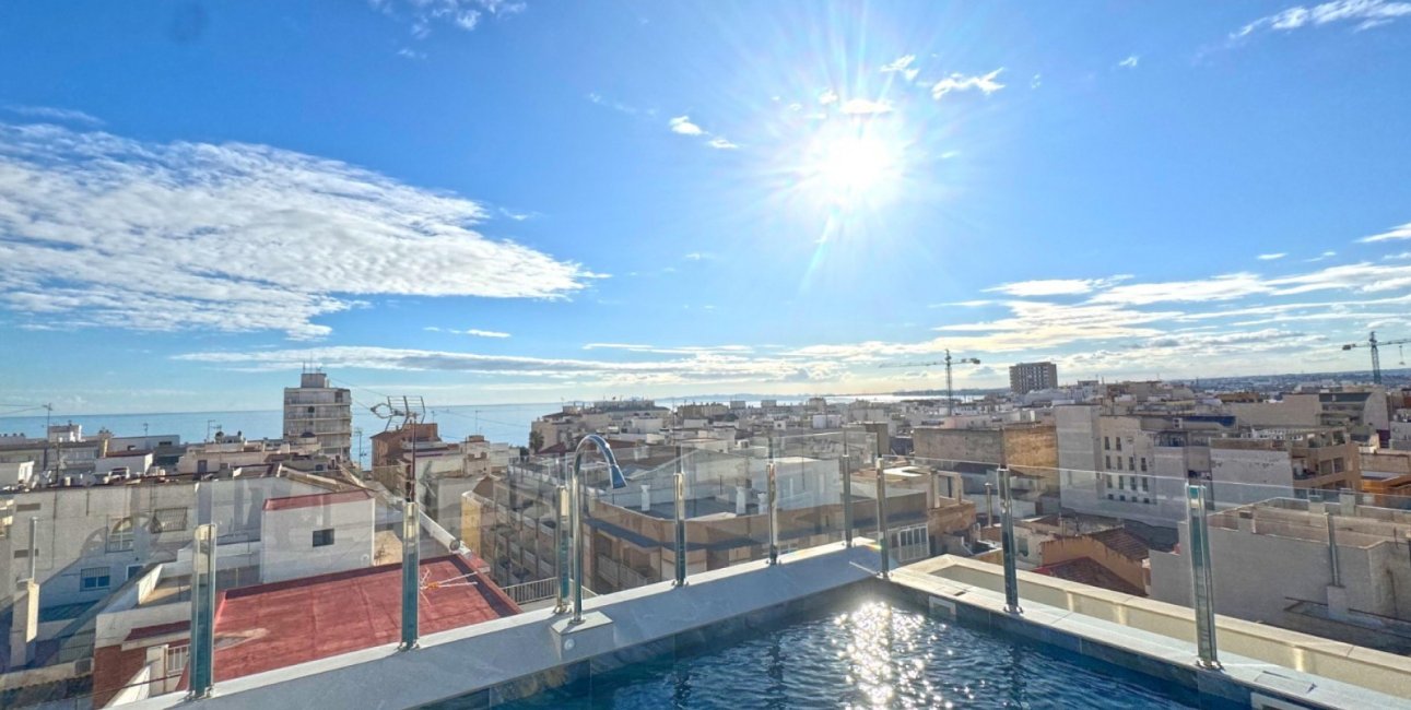 Resale - Apartment / flat -
Torrevieja - Playa Del Cura