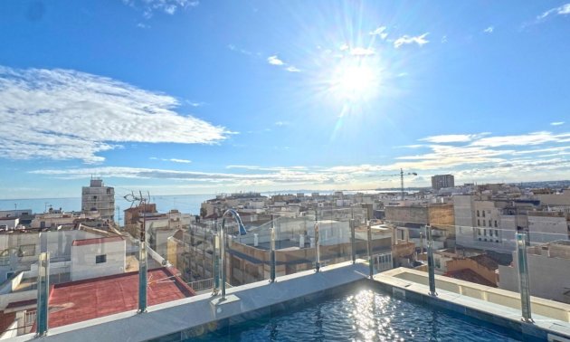 Resale - Apartment / flat -
Torrevieja - Playa Del Cura