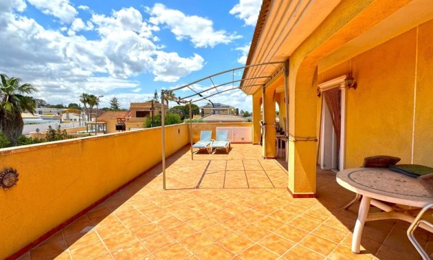 Resale - Villa -
Orihuela Costa - Los Balcones