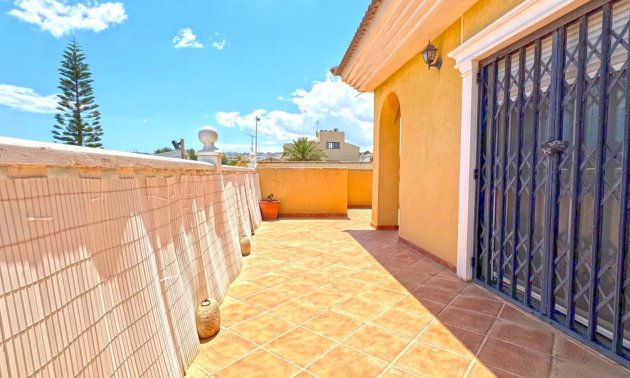 Resale - Villa -
Orihuela Costa - Los Balcones