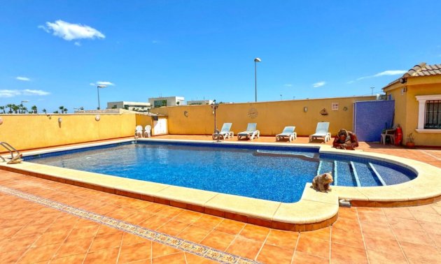 Resale - Villa -
Orihuela Costa - Los Balcones
