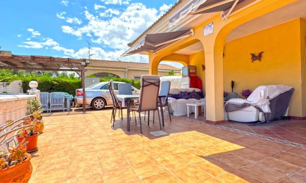 Resale - Villa -
Orihuela Costa - Los Balcones