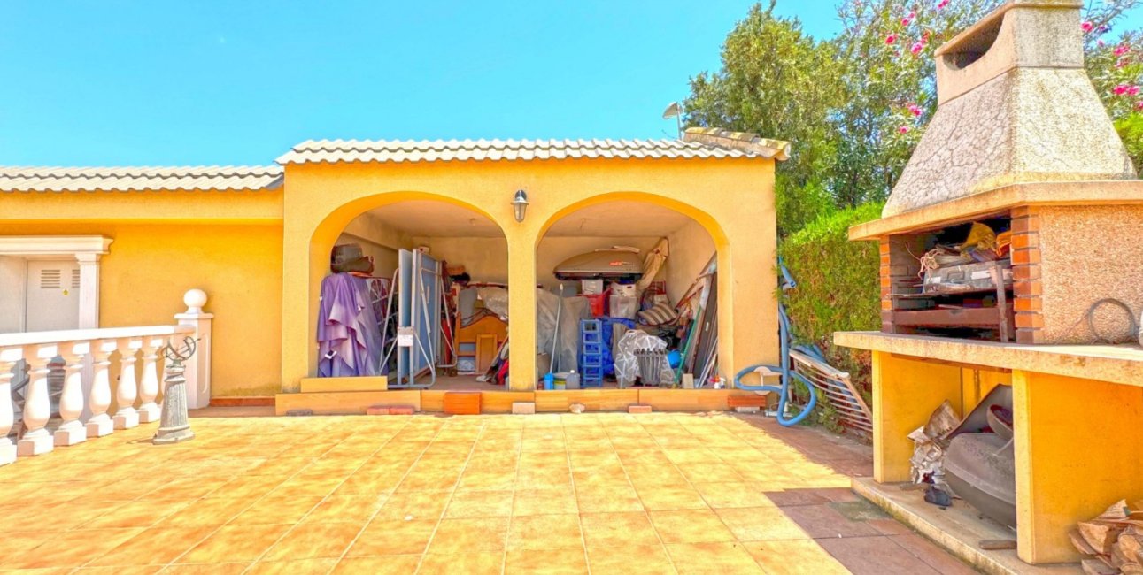 Resale - Villa -
Orihuela Costa - Los Balcones