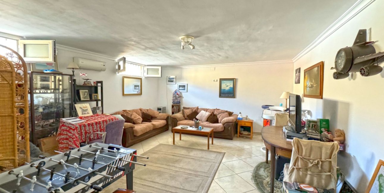 Resale - Villa -
Orihuela Costa - Los Balcones