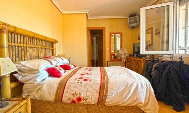 Resale - Villa -
Orihuela Costa - Los Balcones