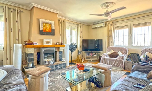 Resale - Villa -
Orihuela Costa - Los Balcones