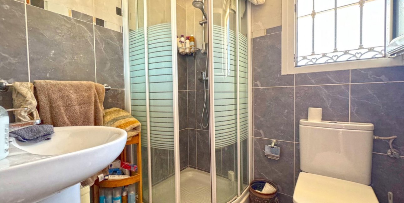 Resale - Villa -
Orihuela Costa - Los Balcones