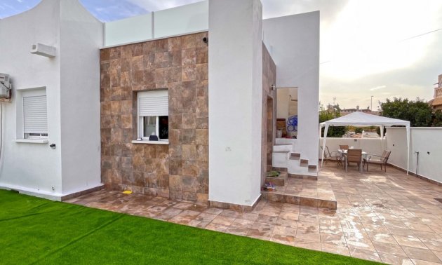 Rynek wtórny - Bungalowy -
Orihuela Costa - Playa Flamenca