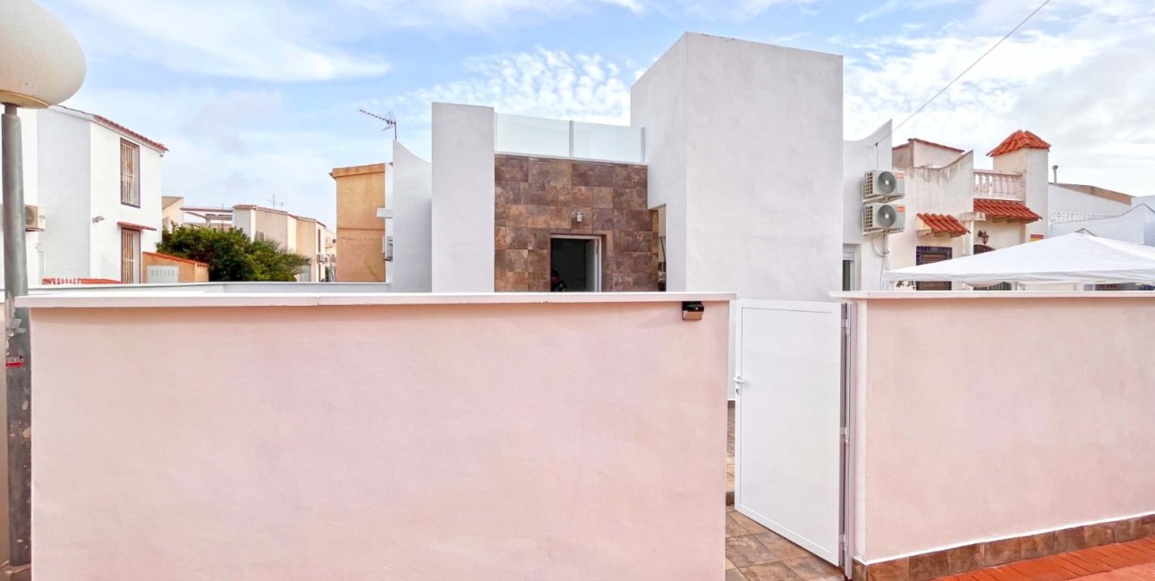 Rynek wtórny - Bungalowy -
Orihuela Costa - Playa Flamenca