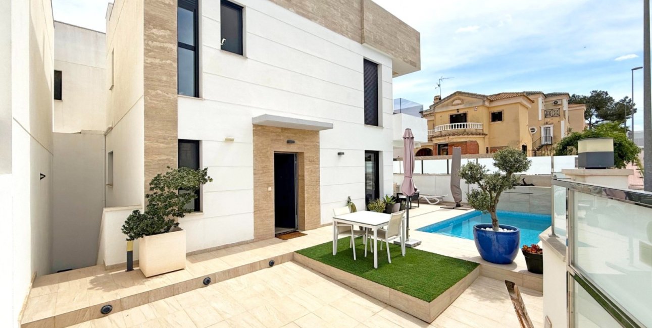 Rynek wtórny - Willa -
Orihuela Costa - Villamartin