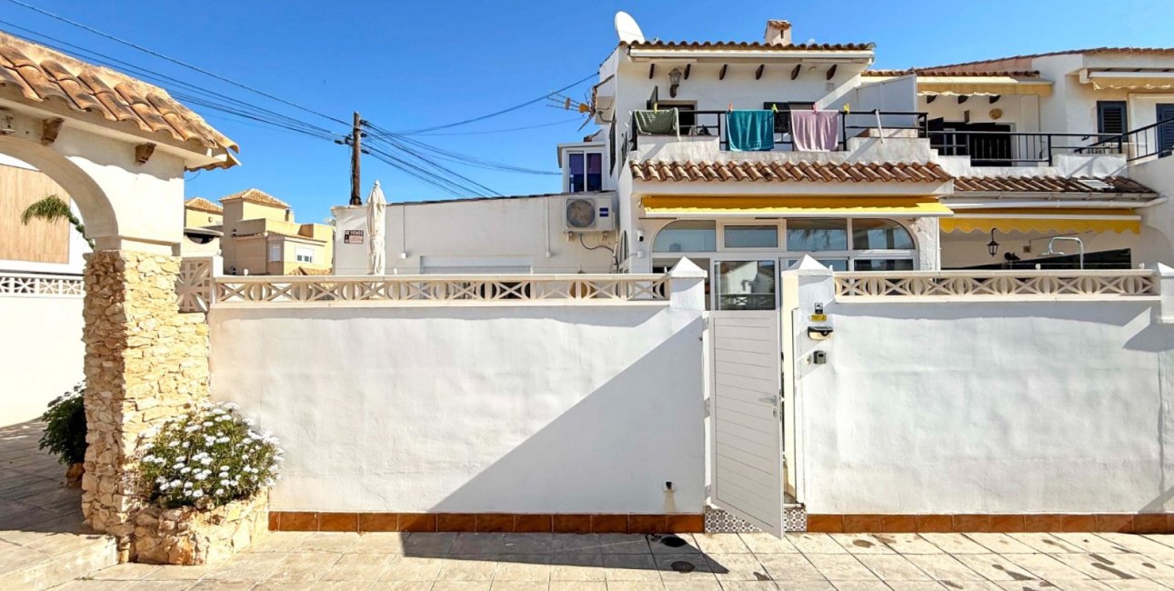 Resale - Apartment / flat -
Torrevieja - Torre La Mata