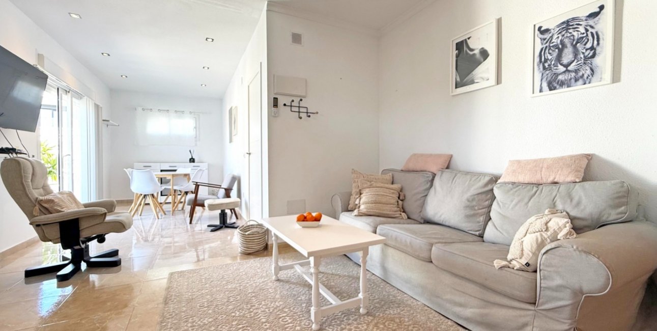 Resale - Apartment / flat -
Torrevieja - Torre La Mata