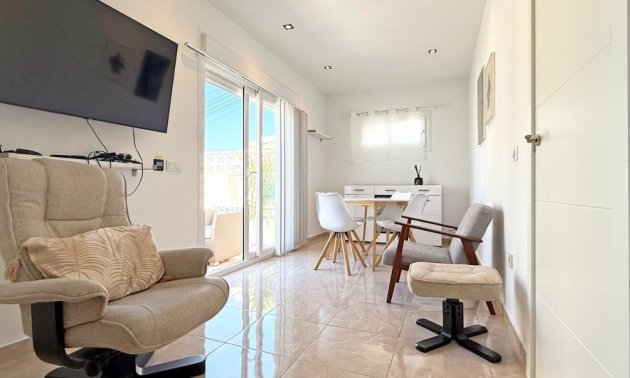 Resale - Apartment / flat -
Torrevieja - Torre La Mata