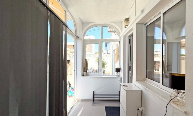 Resale - Apartment / flat -
Torrevieja - Torre La Mata