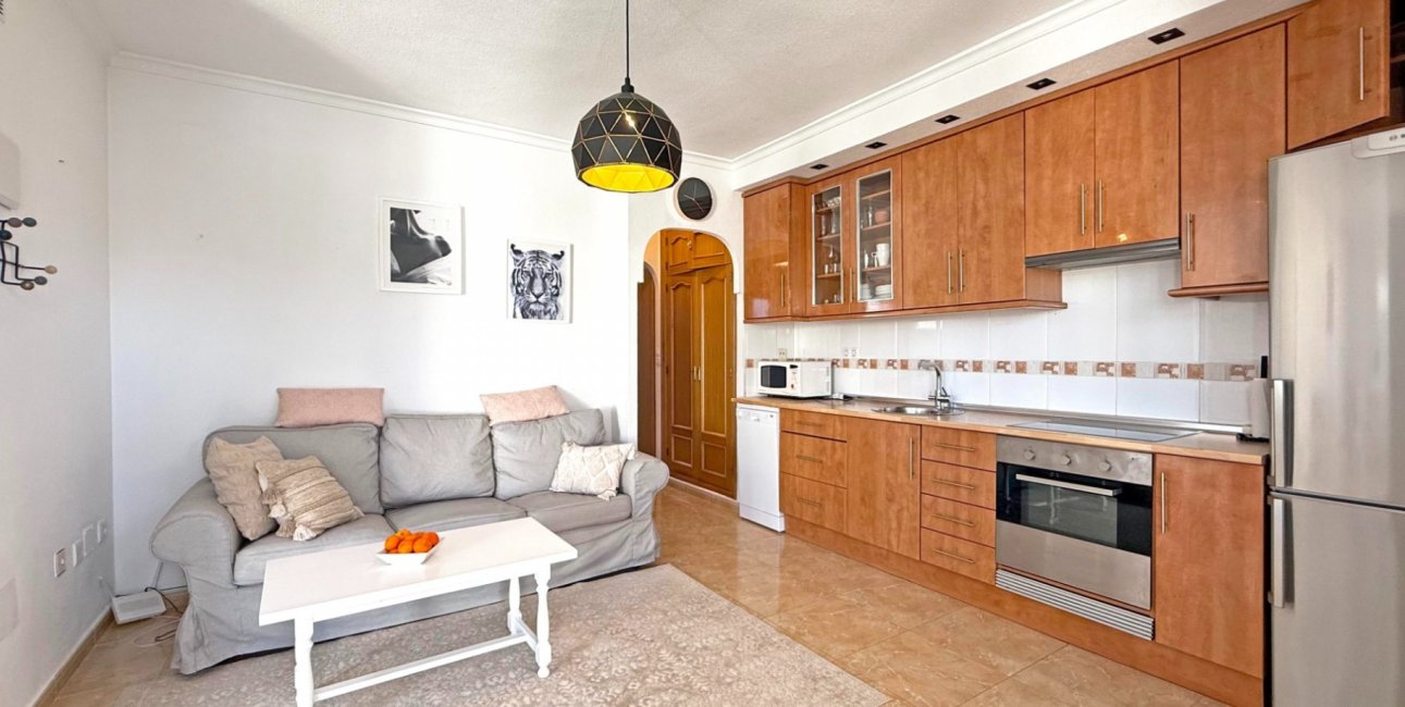 Resale - Apartment / flat -
Torrevieja - Torre La Mata