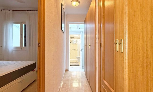 Resale - Apartment / flat -
Torrevieja - Torre La Mata