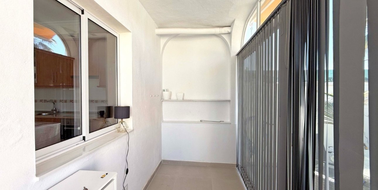 Resale - Apartment / flat -
Torrevieja - Torre La Mata