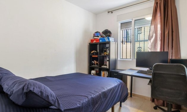 Resale - Villa -
Orihuela Costa - El Galan