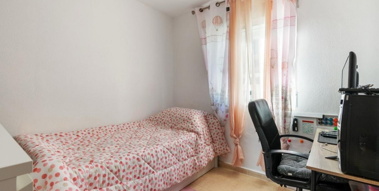 Resale - Villa -
Orihuela Costa - El Galan