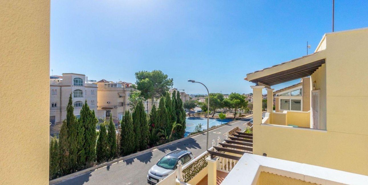 Resale - Villa -
Orihuela Costa - El Galan