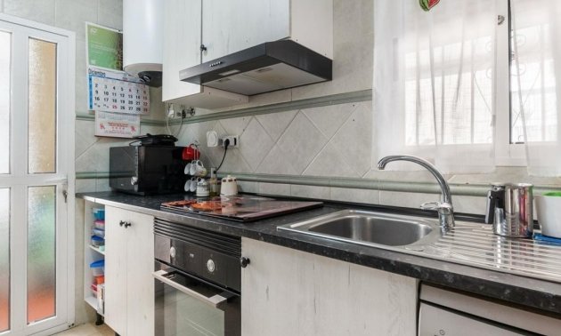 Resale - Villa -
Orihuela Costa - El Galan